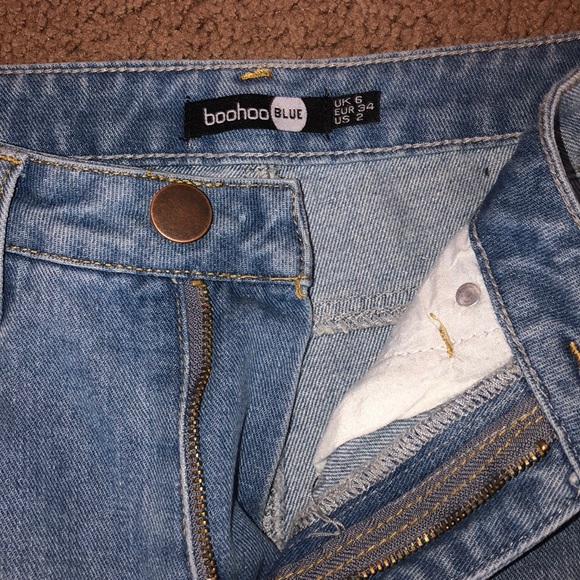 high rise mom jeans - Picture 2 of 3